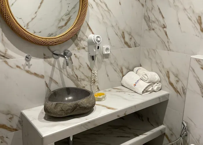 Ioanna Aparthotel 4*