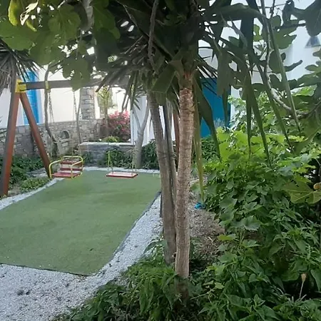 Ξενοδοχείο με διαμερίσματα ιωάννα 4*