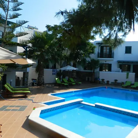 Ξενοδοχείο με διαμερίσματα ιωάννα 4*