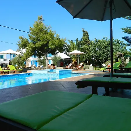 Ξενοδοχείο με διαμερίσματα ιωάννα 4*