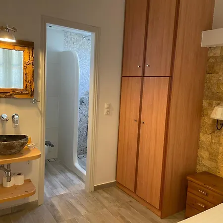 Ξενοδοχείο με διαμερίσματα ιωάννα Άγιος Προκόπιος