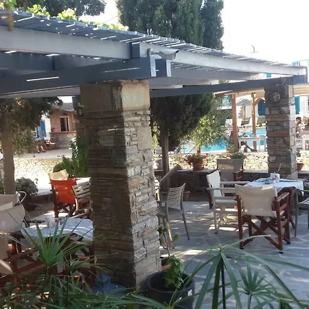 Ξενοδοχείο με διαμερίσματα ιωάννα Άγιος Προκόπιος